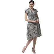 Women's Polyester Animal Print Short Sleeve Knee-Length Dress (Black - White)