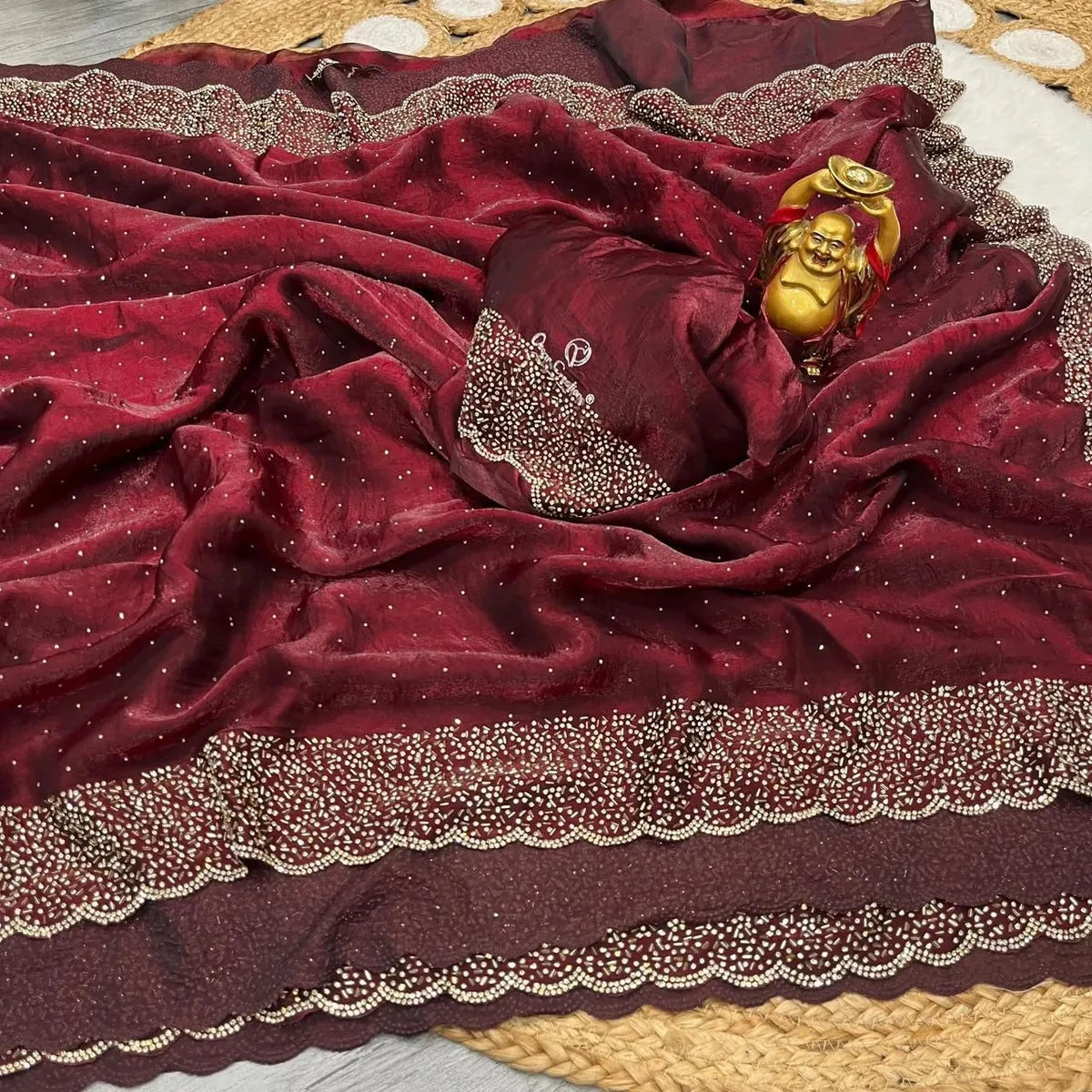Most Ever Gorgeous Space Silk Saree With Attractive Blouse Piece