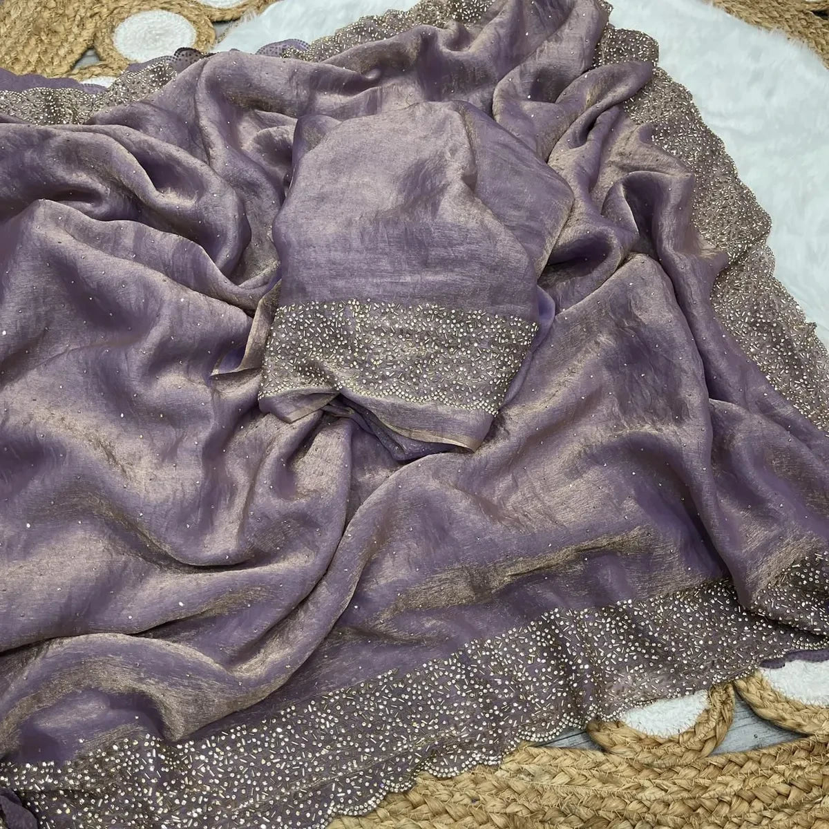 Most Ever Gorgeous Space Silk Saree With Attractive Blouse Piece