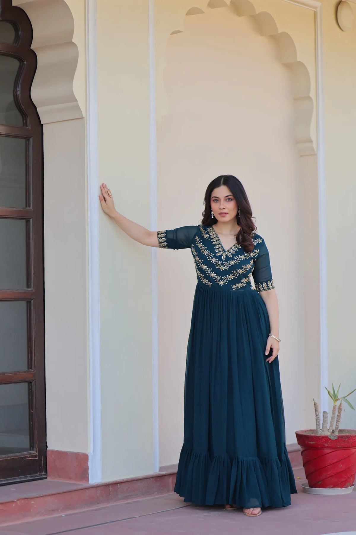 PREMIUM READYMADE DESIGNER GOWN